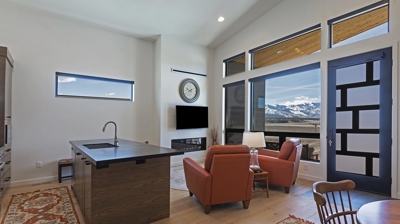 Interior Mullens Photo