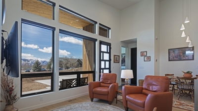 Interior Mullens Photo